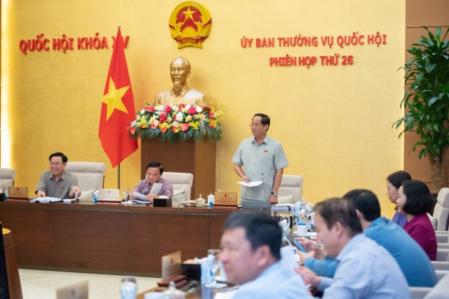 ỦY BAN THƯỜNG VỤ QUỐC HỘI CHO Ý KIẾN DỰ ÁN LUẬT CÔNG NGHIỆP QUỐC PHÒNG, AN NINH VÀ ĐỘNG VIÊN CÔNG NGHIỆP